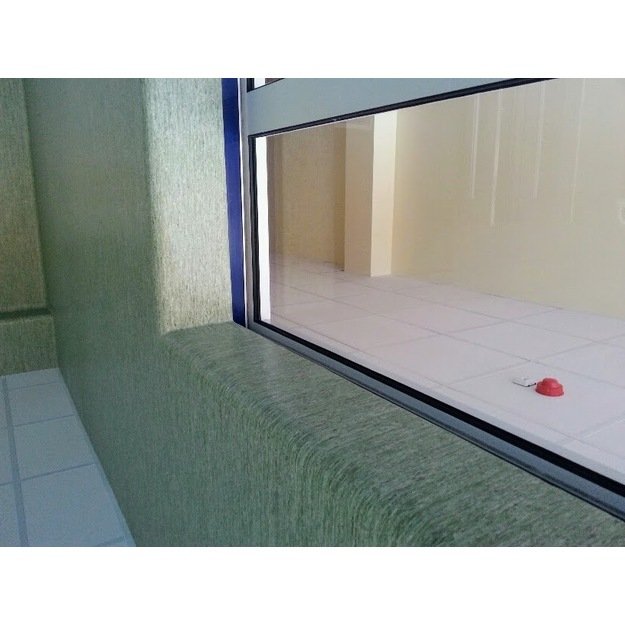 PVC ruloninės dangos įrengimas ant sienos 3