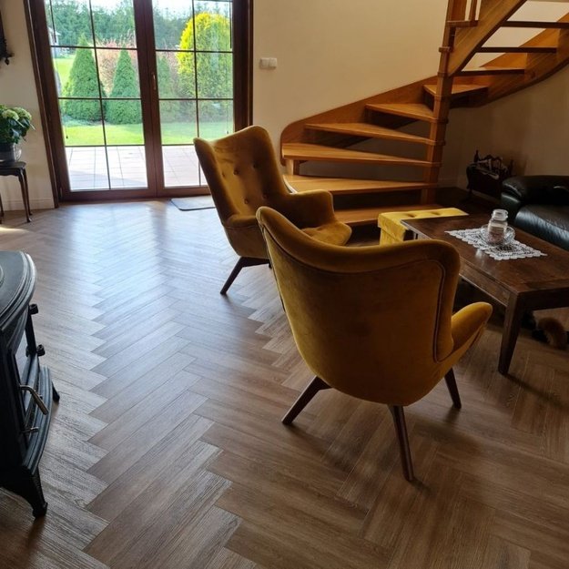 Bestlaminate Adduri A+B Carmel Oak ESPC vinilinė grindų danga eglute