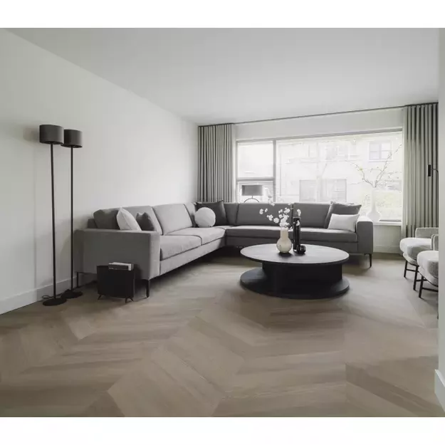 Įrengimas prancūziška eglute (Chevron)  1