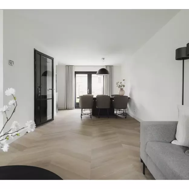 Įrengimas prancūziška eglute (Chevron)  2